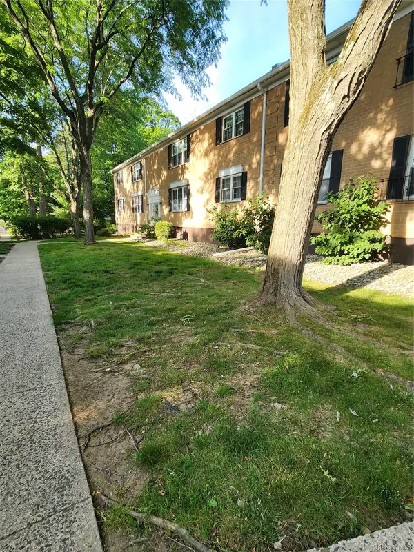 10 Somerset DR #26K, Suffern, NY 10901