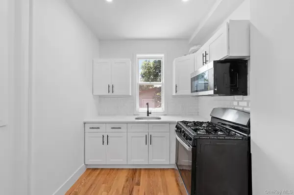 33 Cox PL, Brooklyn, NY 11208