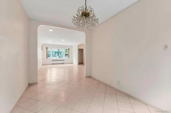 141-03 Hoover AVE, Briarwood, NY 11435
