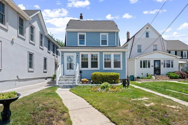 8815 Commonwealth BLVD, Bellerose, NY 11426
