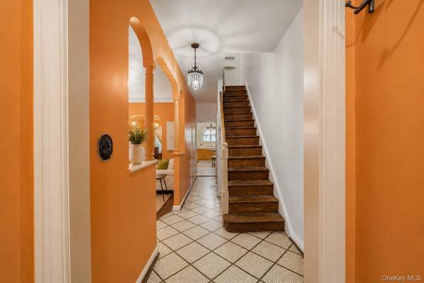 1402 E 37th ST, Brooklyn, NY 11210