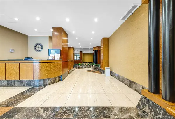 118-17 Union TPKE #12G, Forest Hills, NY 11375