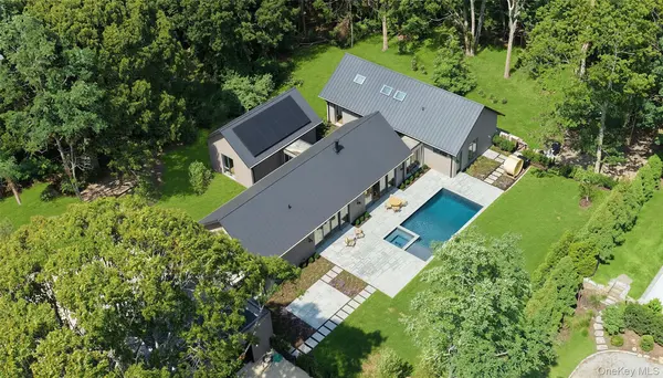 6 Great Circle DR, Shelter Island, NY 11964