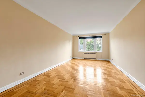 55 Grand AVE #2A, Rockville Centre, NY 11570