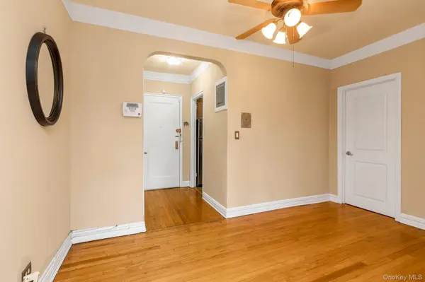 55 Grand AVE #2A, Rockville Centre, NY 11570
