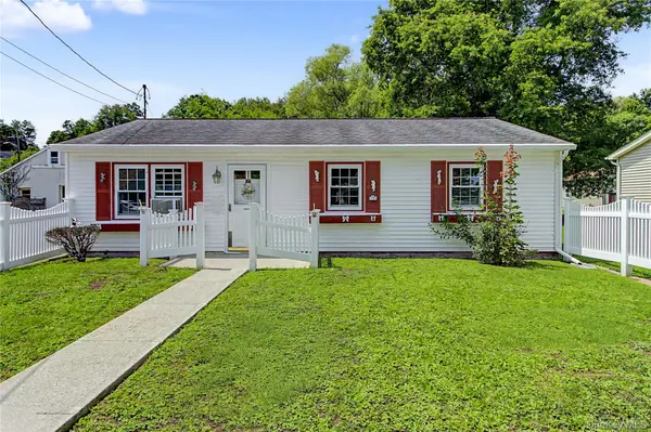 38 Seely ST, Walden, NY 12586