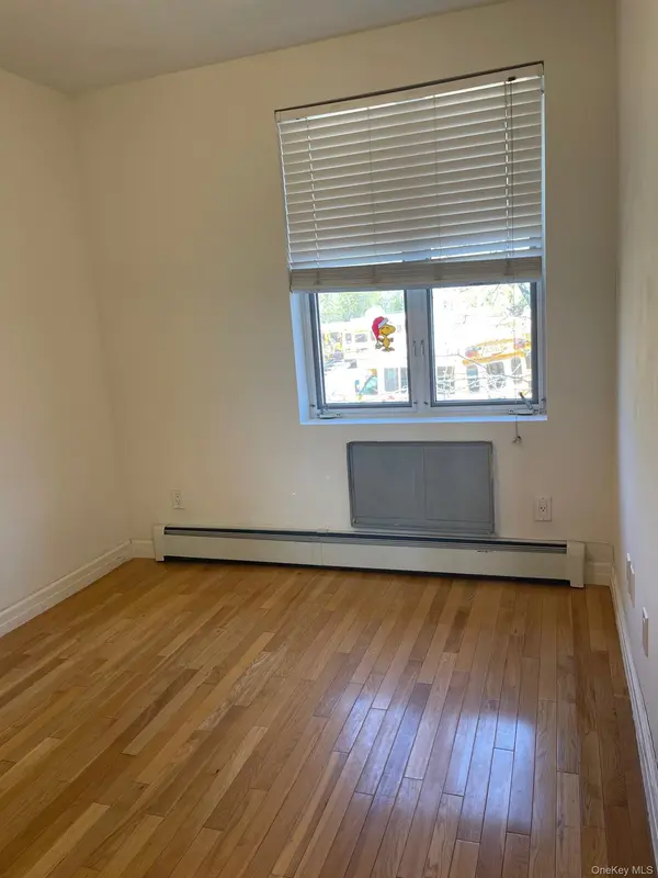 245-33 60th AVE #2, Little Neck, NY 11362