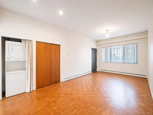 9206 50th AVE #1A, Elmhurst, NY 11373