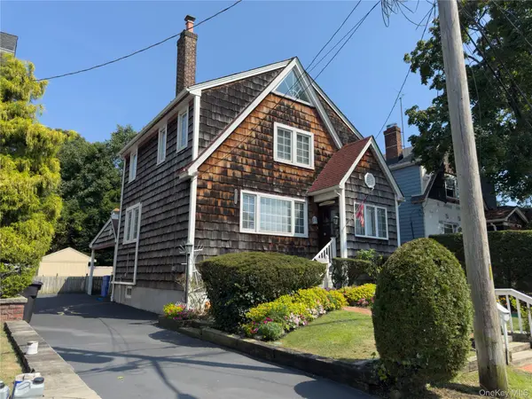 1055 Stanton AVE, Woodmere, NY 11598