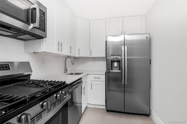 3333 Henry Hudson Pkwy #23V, Bronx, NY 10463