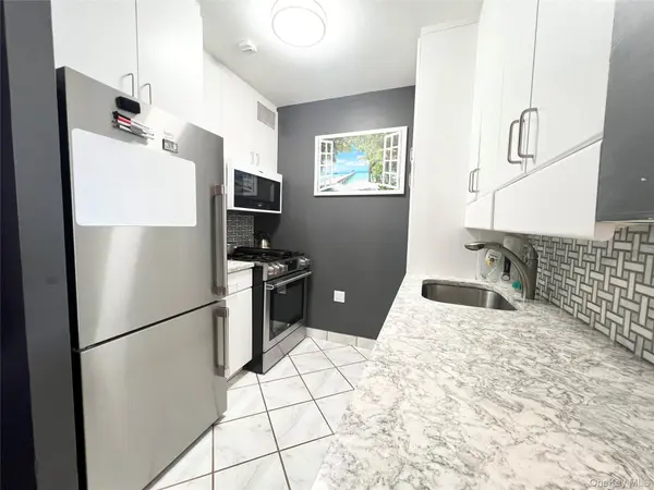 27010 Grand Central Pkwy #32M, Floral Park, NY 11005