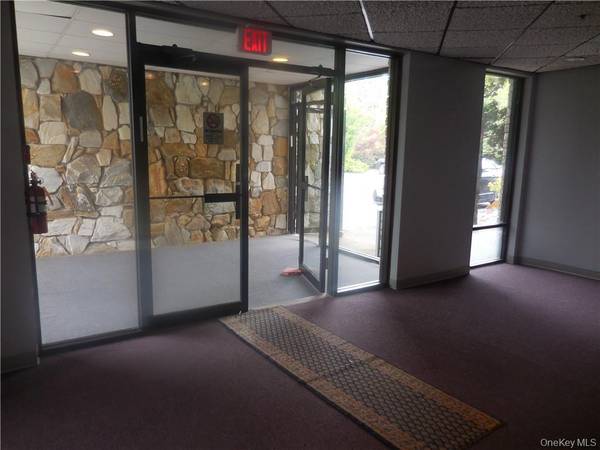 334 County Route 49 #103, Middletown, NY 10940