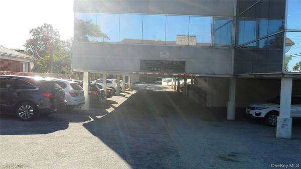 218-14 Northern BLVD, Bayside, NY 11361