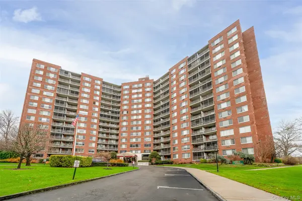 220-55 46 AVE #5R, Bayside, NY 11362