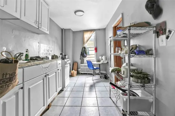 214-69 Jamaica AVE, Jamaica, NY 11428