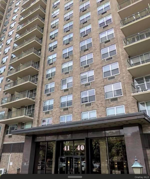 4140 Union ST #18J, Flushing, NY 11355