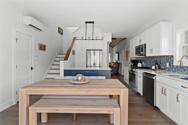 274 Cottage WALK, Ocean Beach, NY 11770
