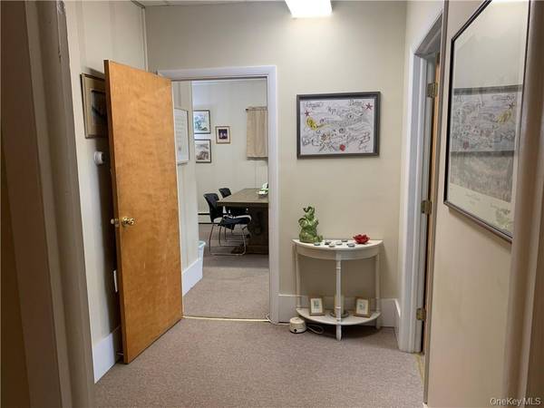 64 Gleneida AVE #2nd Floor OFFICE SUITE, Carmel, NY 10512