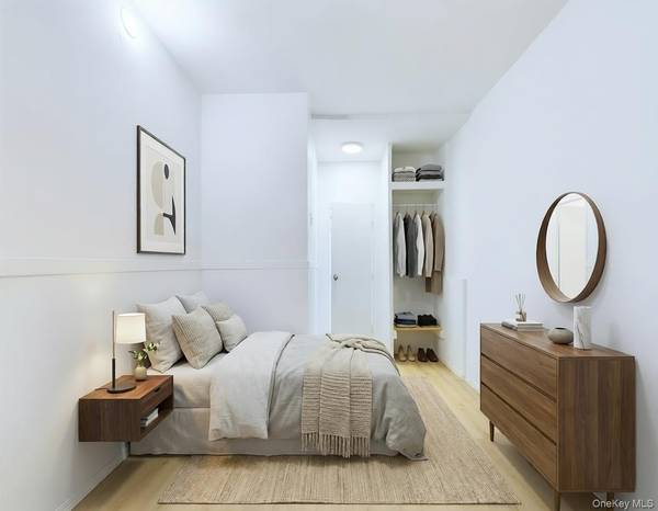 21-58 35 street #1E, Astoria, NY 11105