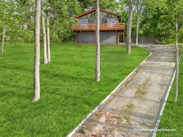 292 Little Fresh Pond RD, Southampton, NY 11968