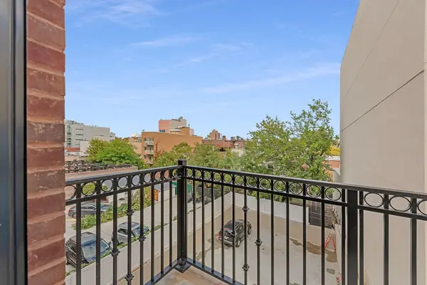 23-23 30th road #3, Astoria, NY 11102