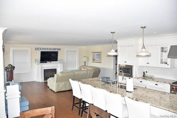 493 Dune RD, Westhampton Beach, NY 11978