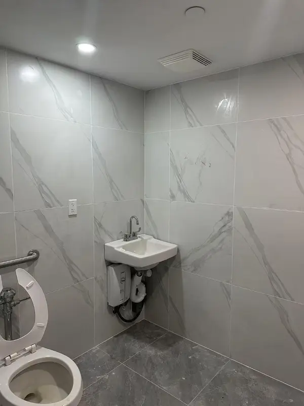 13680 41 AVE #2A, Flushing, NY 11355