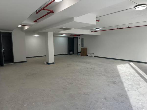 13680 41 AVE #2C, Flushing, NY 11355