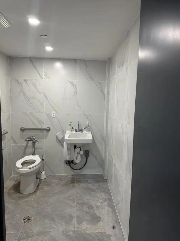 13680 41 AVE #2D, Flushing, NY 11355