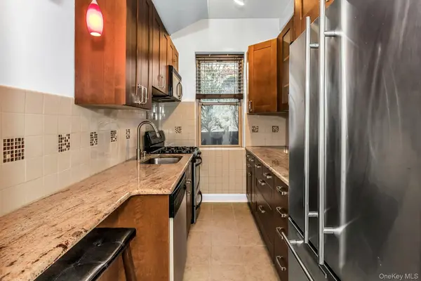 67-25 Clyde ST #1G, Forest Hills, NY 11375