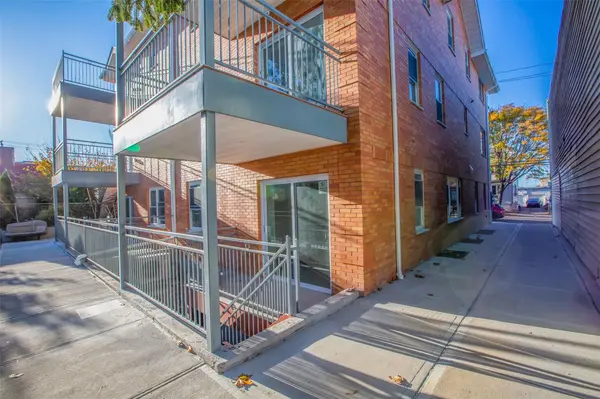 6960 Caldwell AVE, Maspeth, NY 11378