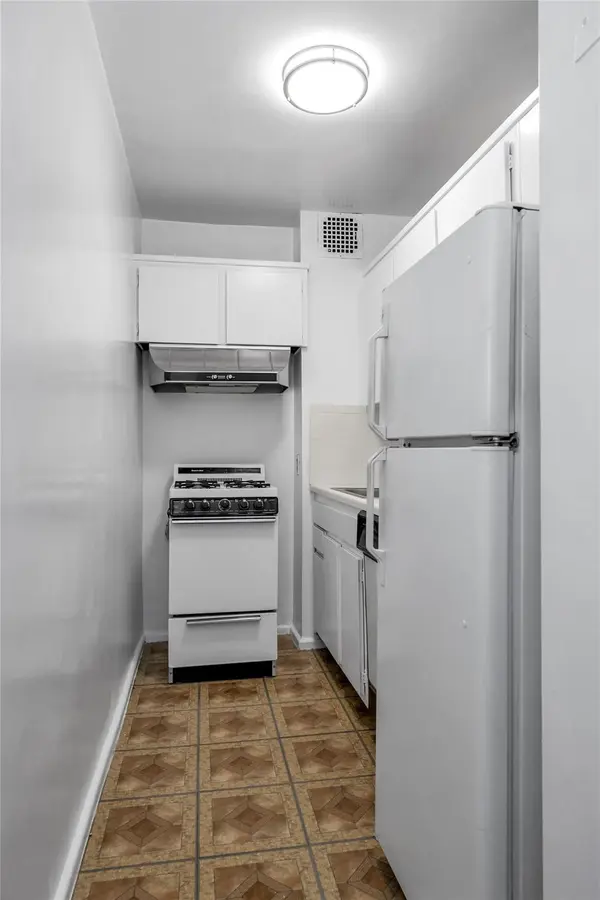 185 S. Middle Neck RD #1G, Great Neck, NY 11021