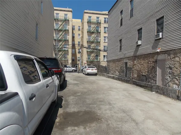 770 Jackson Ave., Bronx, NY 10456