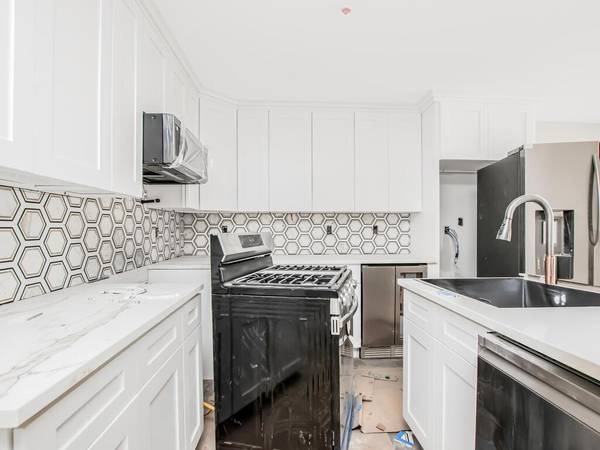 65 W 2nd ST #2, Mount Vernon, NY 10550