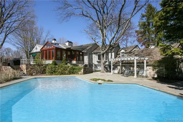 106 Old Stone Hill RD, Pound Ridge, NY 10576