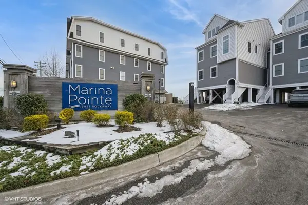 311 Marina Pointe DR #H, East Rockaway, NY 11518