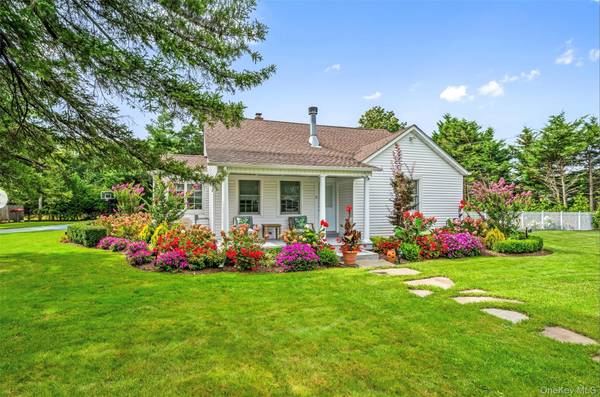 31 Liberty ST, Westhampton Beach, NY 11978