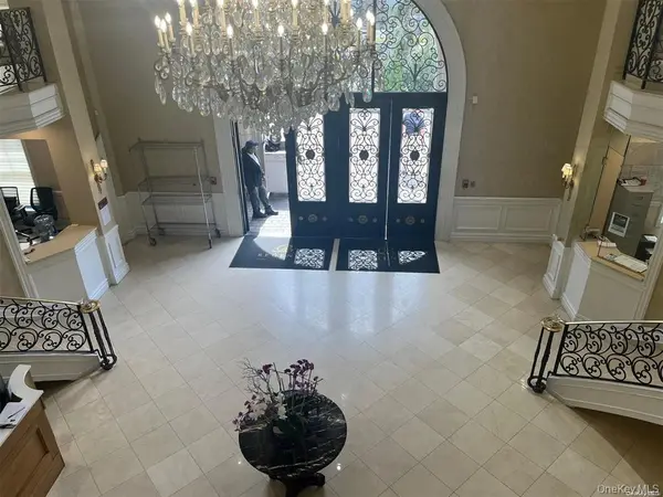 260 Central #135, Lawrence, NY 11559