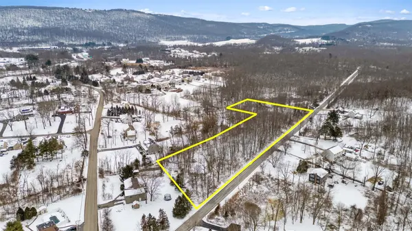 7 Townsend RD, Hopewell Junction, NY 12533