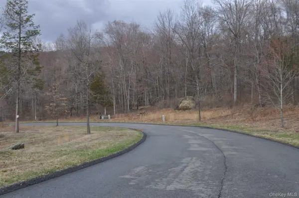 Stonecrest Lot #19 CT, Hopewell Junction, NY 12533