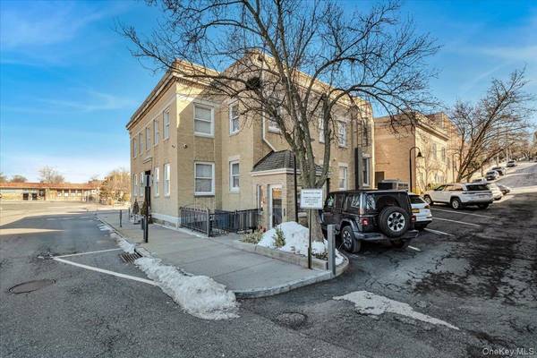 1 Generoso Pope PL, Tuckahoe, NY 10707