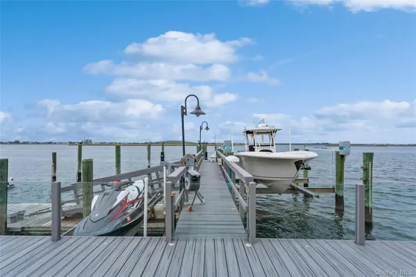 319 Harbor DR, Lido Beach, NY 11561