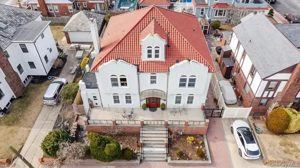 211 Laurelton BLVD, Long Beach, NY 11561