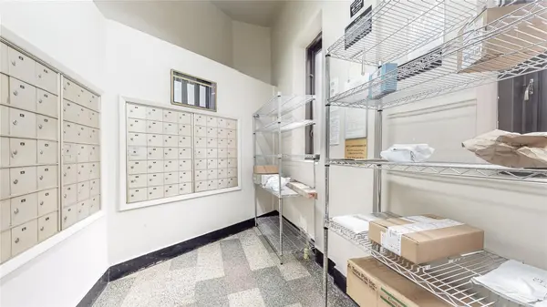 8310 35 AVE #3-O, Jackson Heights, NY 11372