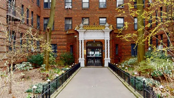 8310 35 AVE #3-O, Jackson Heights, NY 11372