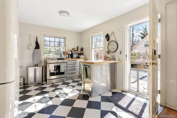 1500 Vanston RD, Cutchogue, NY 11935