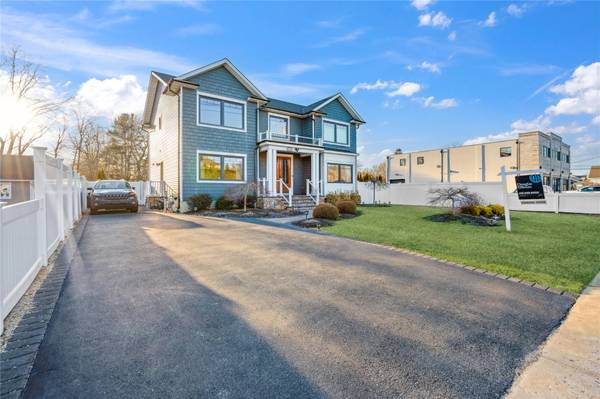 1260 Smithtown AVE, Bohemia, NY 11716