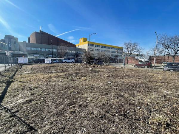 144 North Franklin ST, Hempstead, NY 11550