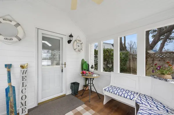424 4th ST, Greenport, NY 11944