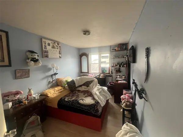 43-10 111th ST, Corona, NY 11368